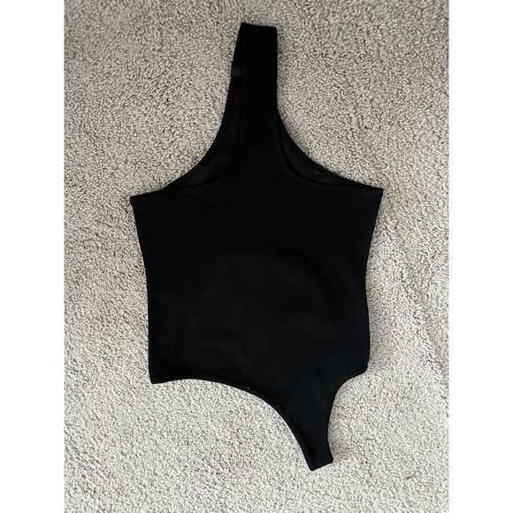 4TH & RECKLESS Charla One-Shoulder - Picture 6 of 10